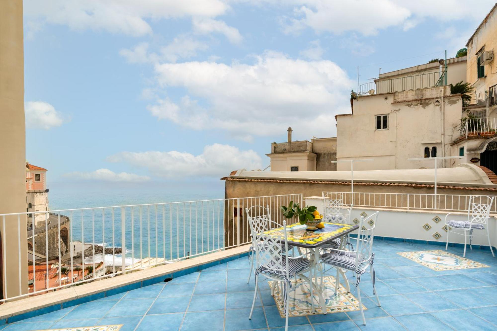 Serhouse Atrani Exterior foto